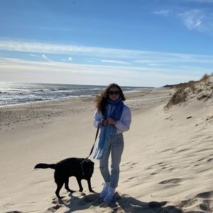 Meet your Posher, Juliette